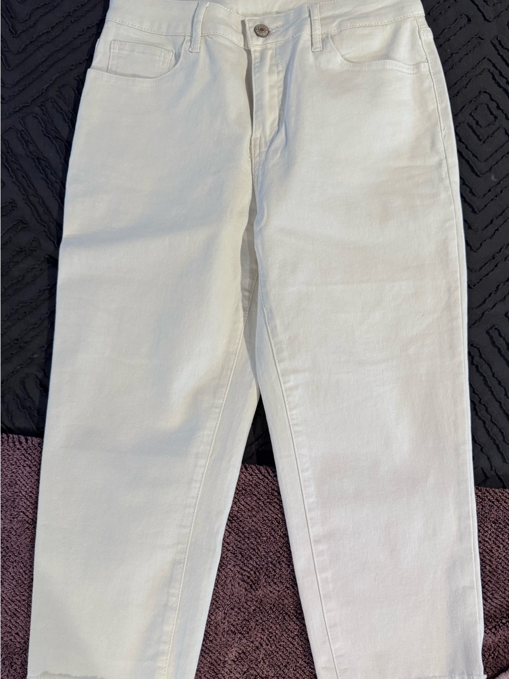 Amazon Women's White Ankle Crop Jeans